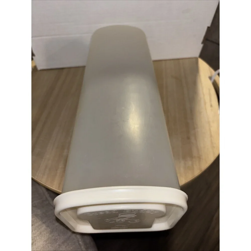 Vintage Buddeez Sandwich Size Bread Buddy Dispenser Container Cream/white LID